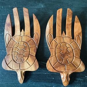 Wooden Salad Tongs - Turtle themed!